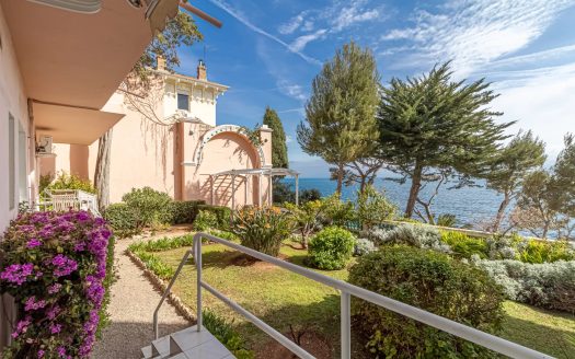 CAP D’AIL, PIEDS DANS L’EAU