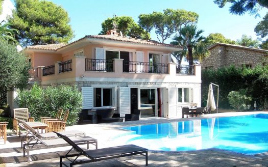 Saint-Jean-Cap-Ferrat, Villa Agréable