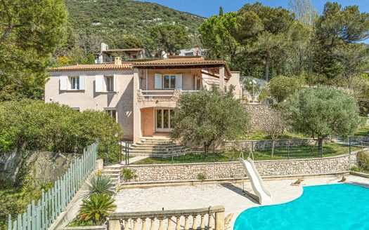 Villa Provençale La Turbie – 6 Chambres – Piscine – Terrain 1935 m² – Proche Monaco