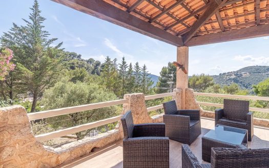 Villa Provençale La Turbie – 6 Chambres – Piscine – Terrain 1935 m² – Proche Monaco