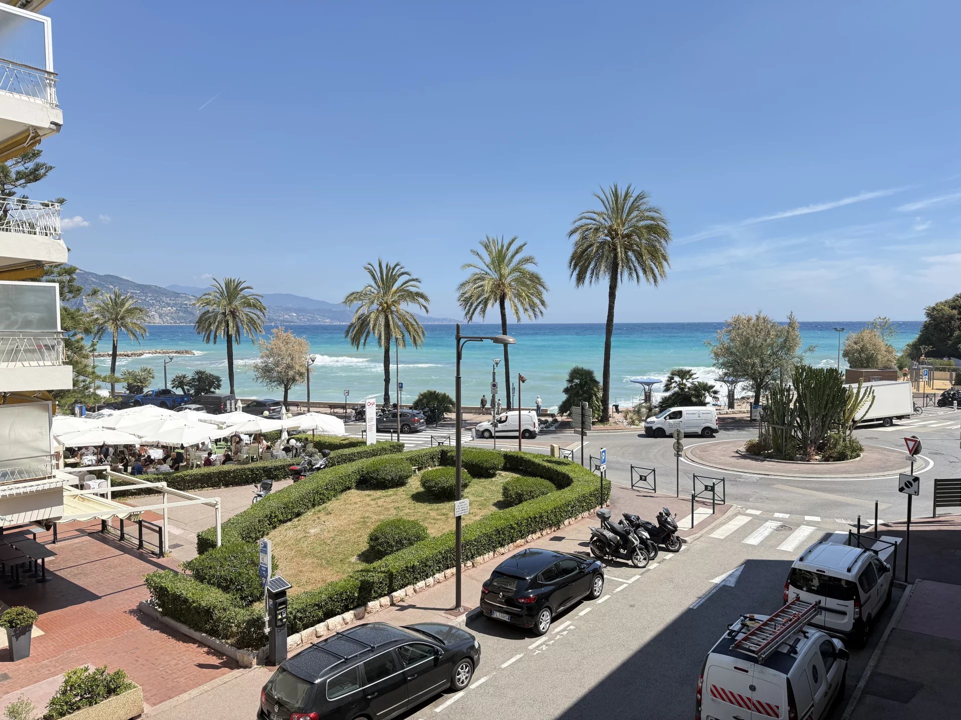 Roquebrune Cap Martin, 3pcs bord de mer avec garage et cave